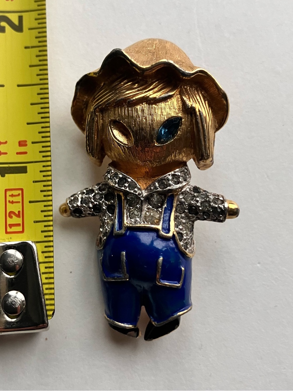 Signed JOMAZ Figurative Enamel Rhinestone Scarecrow 2” Pin Brooch Missing Eye
